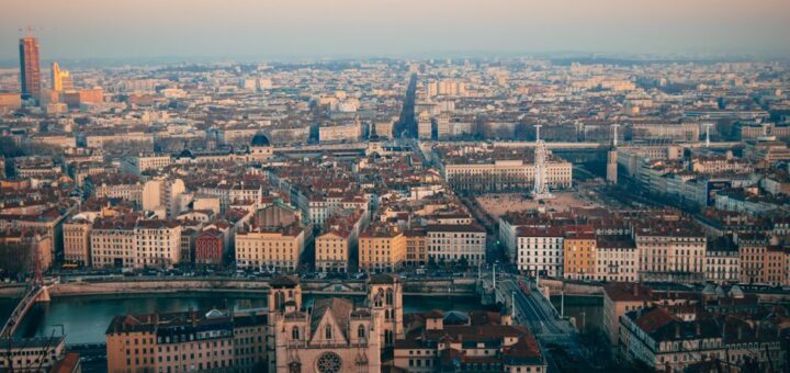 Bordeaux, Lyon, Nantes : comment profiter de la baisse des prix à la rentrée 2026